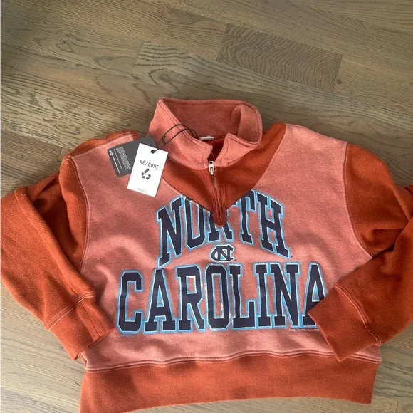 Re/Done North Carolina Quarter-Zip Sweatshirt - Picture 2 of 8